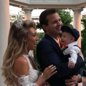 Meet your Posher, Whitney